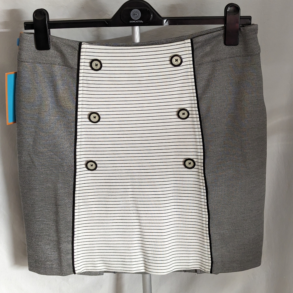 Lizzie Driver golf skort New sz 10 pink gray white